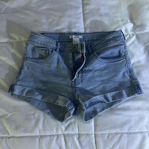 Womens H&M shorts.